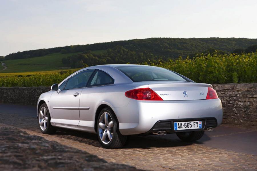  Peugeot 407 Coupe GT 2009 года  (фото 16 из 22)